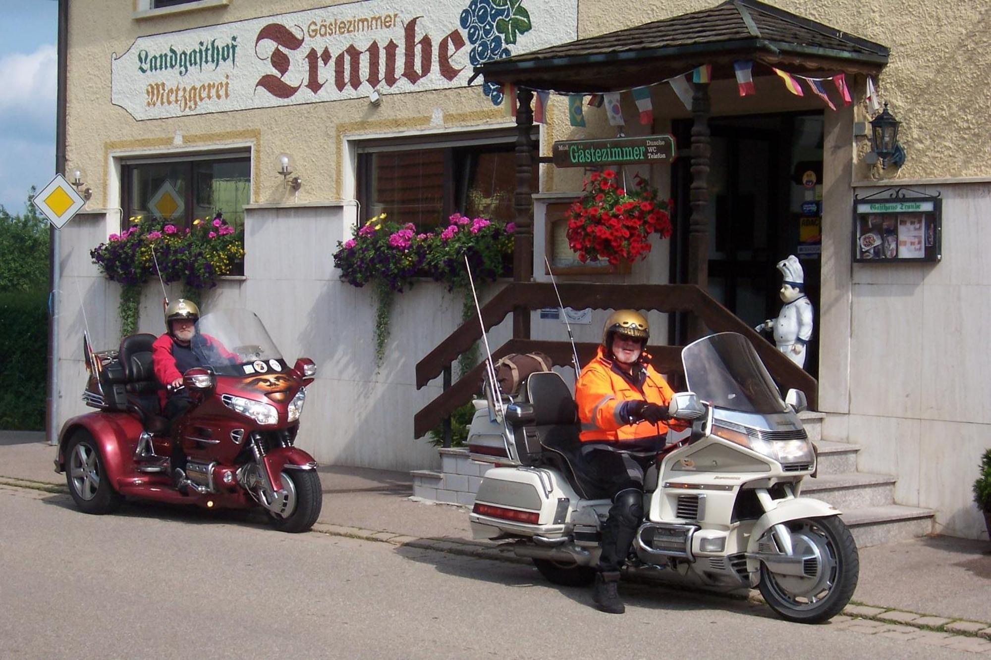 Landgasthof Traube ไฮเดนไฮม์ อันแดร์ เบรนซ์ ภายนอก รูปภาพ